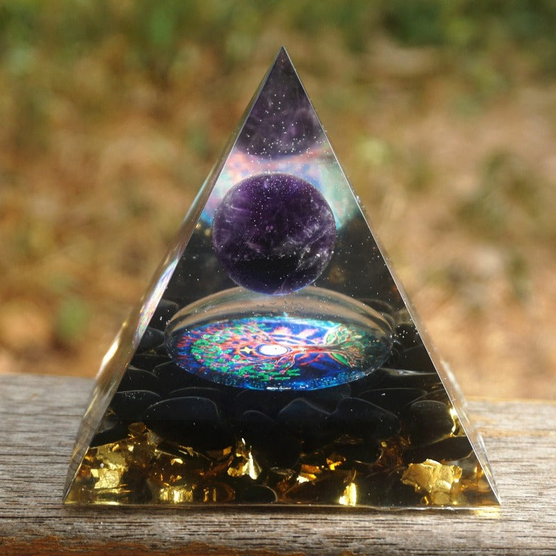 CrystalEye Pyramid™ - Amethyst-Pyramide mit stressreduzierender Wirkung (80% Rabatt)
